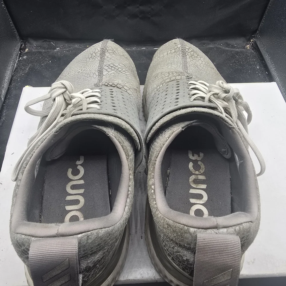 adidas Textured‎ Gray Sneakers